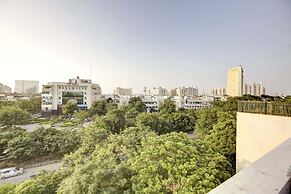 Saltstayz Select - Huda City Center