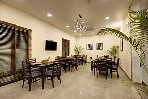 Saltstayz Select - Nehru Place & New Friends Colony