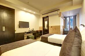 Saltstayz Select - Nehru Place & New Friends Colony