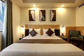 Saltstayz Select - Nehru Place & New Friends Colony