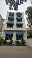 Saltstayz Select - Nehru Place & New Friends Colony
