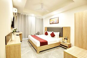 Saltstayz Premier – Cyber Hub