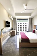 Saltstayz Premier – Cyber Hub