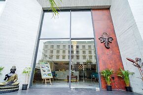 Saltstayz Premier – Cyber Hub