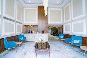 Saltstayz Premier – Cyber Hub