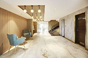 Saltstayz Premier – Cyber Hub