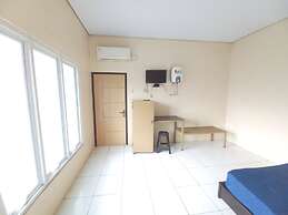 OYO LIFE 93634 Penginapan D'palinggihan Syariah