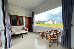 Belvilla Dedyluminous Near Sunset Beach Tanah Lot