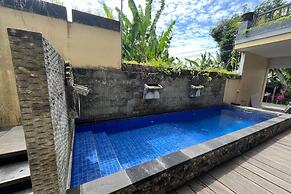 Belvilla Dedyluminous Near Sunset Beach Tanah Lot