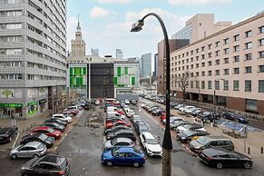 Central Warsaw Apartment by Renters