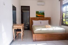 Sandora Homestay by Supala