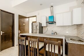 Lime Tree Hotel Golf Course Road Sec-43