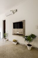 Lime Tree Hotel Golf Course Road Sec-43