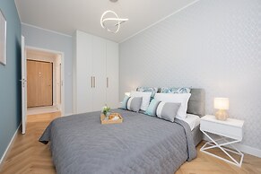 Zajezdnia Wrzeszcz Apartment by Renters