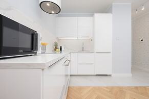 Zajezdnia Wrzeszcz Apartment by Renters