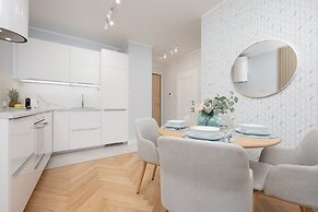 Zajezdnia Wrzeszcz Apartment by Renters