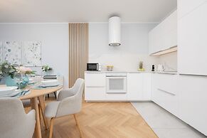 Zajezdnia Wrzeszcz Apartment by Renters