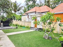 Belvilla 93649 Private Villa 4 Bedroom With Pool Near Ubud