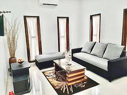 Belvilla Serene Picturesque Near Monkey ForestNearPura Tirta Tawar