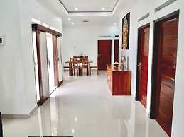 Belvilla Serene Picturesque Near Monkey ForestNearPura Tirta Tawar