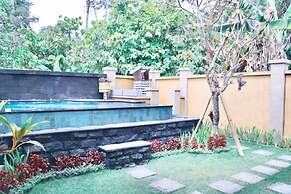 Belvilla Serene Picturesque Near Monkey ForestNearPura Tirta Tawar