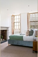 Elegant 2BR 2BA with Patio in Kennington