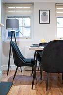 Elegant 2BR 2BA with Patio in Kennington