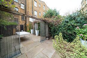 Elegant 2BR 2BA with Patio in Kennington