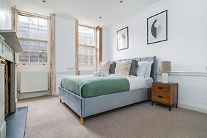 Elegant 2BR 2BA with Patio in Kennington