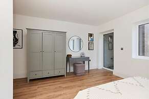 The Wembley Park Secret - Spacious 3bdr Flat With Terrace