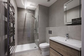 The Wembley Park Secret - Spacious 3bdr Flat With Terrace