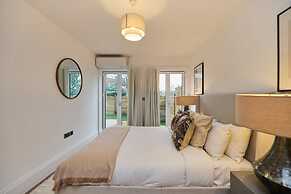 The Wembley Park Secret - Spacious 3bdr Flat With Terrace