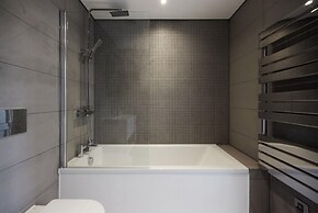 The Wembley Park Secret - Spacious 3bdr Flat With Terrace