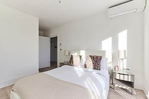 The Wembley Park Sanctuary - Stunning 2bdr Flat With Balcony