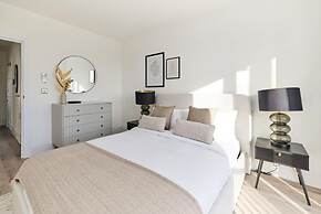 The Wembley Park Sanctuary - Stunning 2bdr Flat With Balcony