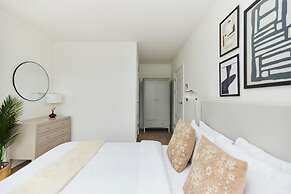 The Wembley Park Corner - Classy 2bdr Flat With Balcony