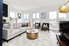 The Wembley Park Corner - Classy 2bdr Flat With Balcony