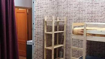Room-bed In A 6-bed Dormitory Room - mal
