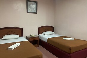 OYO 93650 Pondok Baruga 777 Near Sarewo Musik Studio Kendari