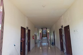 OYO 93650 Pondok Baruga 777 Near Sarewo Musik Studio Kendari