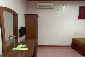 OYO 93650 Pondok Baruga 777 Near Sarewo Musik Studio Kendari