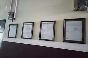 OYO 93650 Pondok Baruga 777 Near Sarewo Musik Studio Kendari