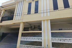 OYO 93650 Pondok Baruga 777 Near Sarewo Musik Studio Kendari