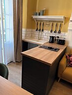 Herbert George Apartment Hotel
