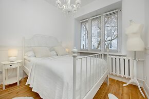 Warsaw Turquoise Residence by Renters