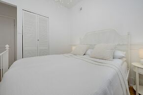 Warsaw Turquoise Residence by Renters