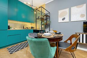 Warsaw Turquoise Residence by Renters