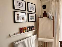 Charming 3 Bedroom Family Cottage - Dogs Welcome