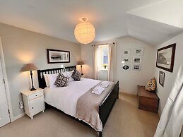 Charming 3 Bedroom Family Cottage - Dogs Welcome