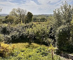 Charming 3 Bedroom Family Cottage - Dogs Welcome